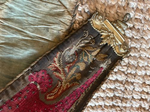 A 19TH CENTURY COUNTRY HOUSE HAND EMBROIDERED SILK AND BEAD BELL PULL 150CM C1850 - ADDITIONAL PHOTO 12
