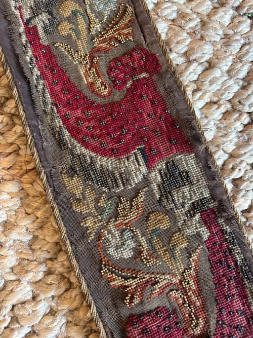 A 19TH CENTURY COUNTRY HOUSE HAND EMBROIDERED SILK AND BEAD BELL PULL 150CM C1850 - ADDITIONAL PHOTO 8