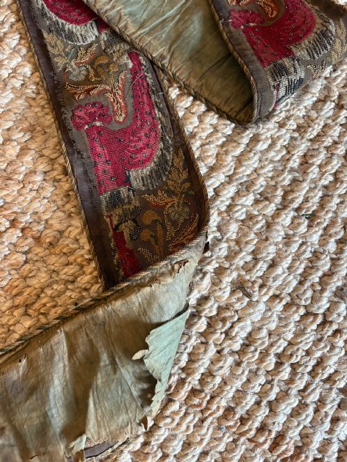 A 19TH CENTURY COUNTRY HOUSE HAND EMBROIDERED SILK AND BEAD BELL PULL 150CM C1850 - ADDITIONAL PHOTO 11
