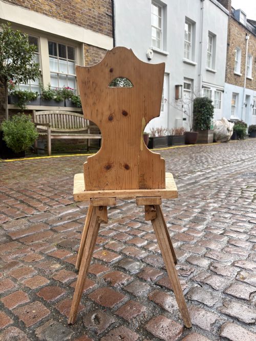 A 19TH CENTURY PRIMITIVE SWISS ALPINE FOLK CHAIR PINE - ADDITIONAL PHOTO 2