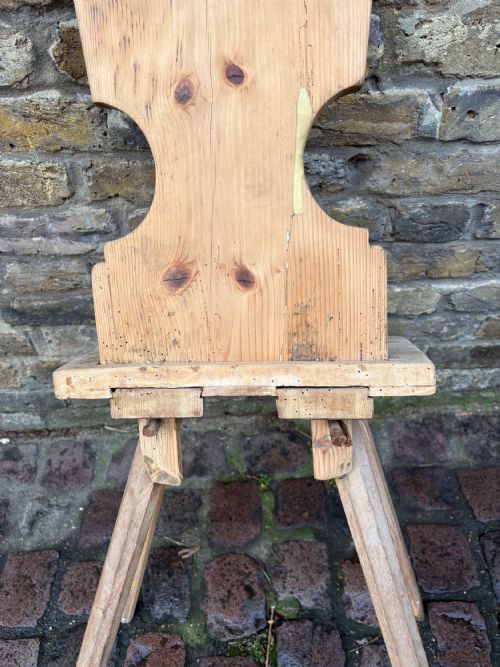 A 19TH CENTURY PRIMITIVE SWISS ALPINE FOLK CHAIR PINE - ADDITIONAL PHOTO 6