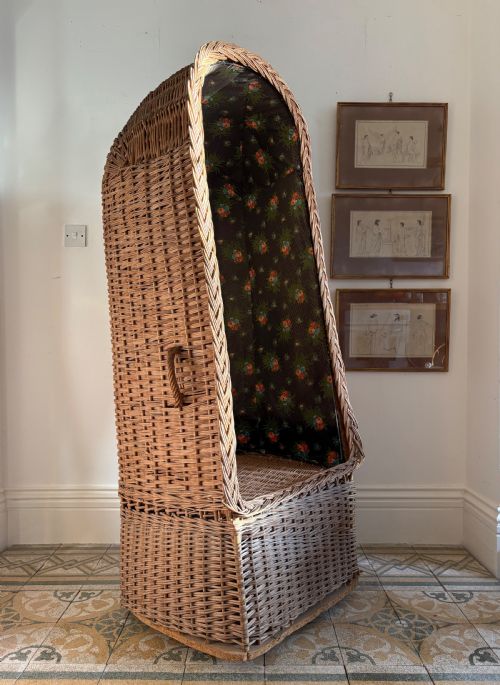 EARLY 20TH CENTURY ORIGINAL WICKER DOME TOP PORTERS CHAIR C19101920 170CM - ADDITIONAL PHOTO 4