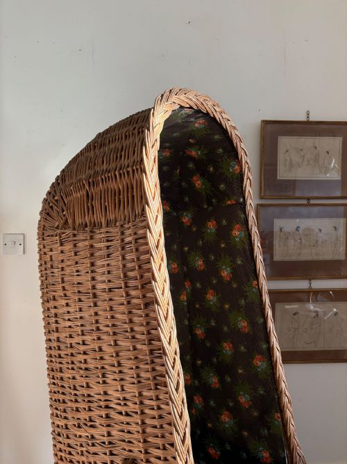 EARLY 20TH CENTURY ORIGINAL WICKER DOME TOP PORTERS CHAIR C19101920 170CM - ADDITIONAL PHOTO 7
