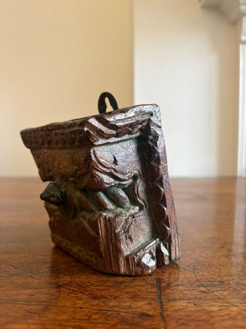 A MEDIEVAL FLEMISH CARVED OAK ARCHITECTURAL FRAGMENT 12CM C16TH CENTURY - ADDITIONAL PHOTO 3