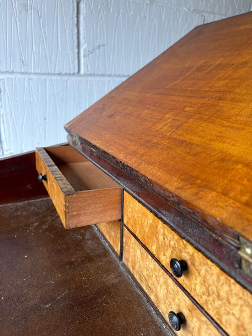A WILLIAM 1V FLAME MAHOGANY DAVENPORT DESK WITH SLIDING LEATHER SLOPE C1830 - ADDITIONAL PHOTO 8