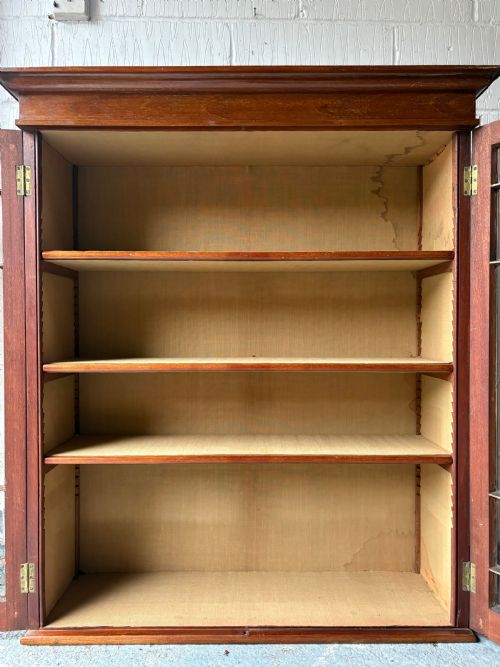 WALL MOUNTED ASTRAL GLAZE MAHOGANY BOOKCASE CABINET LINEN LINED 100CM WIDE C1900 - ADDITIONAL PHOTO 1