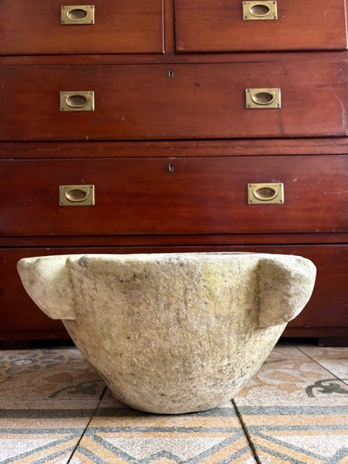 A SUBSTANTIAL 18TH CENTURY WHITE MARBLE MORTAR 50CM DIAMETER PROBABLY ITALIAN - ADDITIONAL PHOTO 3
