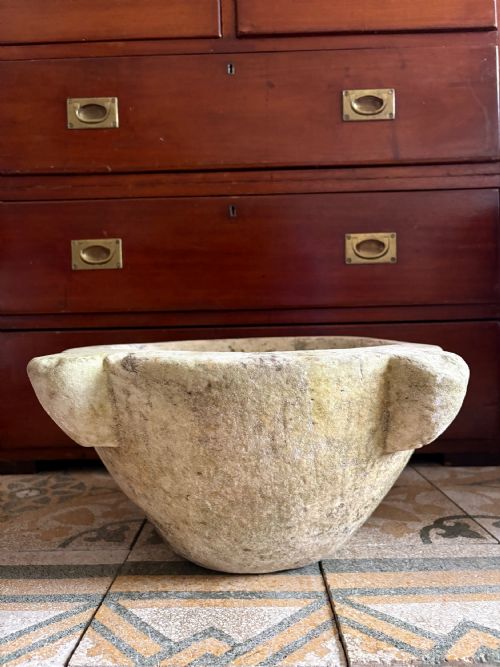 A SUBSTANTIAL 18TH CENTURY WHITE MARBLE MORTAR 50CM DIAMETER PROBABLY ITALIAN - ADDITIONAL PHOTO 6