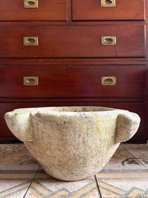 A SUBSTANTIAL 18TH CENTURY WHITE MARBLE MORTAR 50CM DIAMETER PROBABLY ITALIAN - ADDITIONAL PHOTO 11