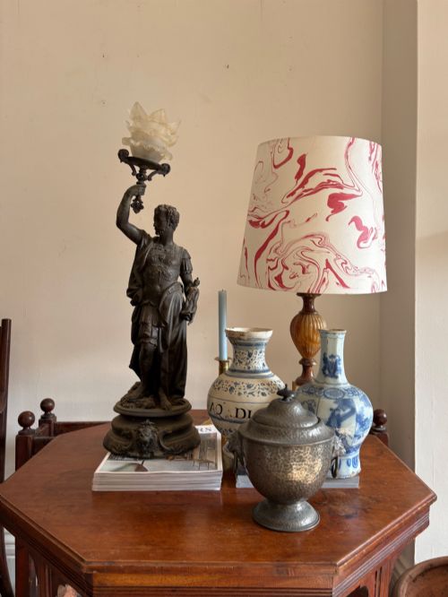 A 19TH CENTURY GRAND TOUR 65CM SPELTER LAMP GUILIANO DI MEDICI - ADDITIONAL PHOTO 1