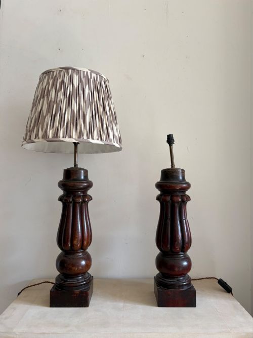 A PAIR OF 19THC CUBAN MAHOGANY SUBSTANTIAL TABLE LAMPS C1850 67CM TALL - ADDITIONAL PHOTO 1
