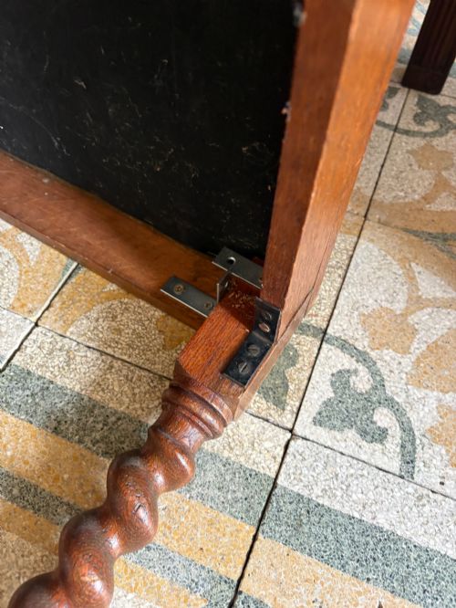 EARLY 20THC ENGLISH OAK BARLEY TWIST HALL BENCH NEEDLEPOINT SEAT C1920S 95CM - ADDITIONAL PHOTO 10