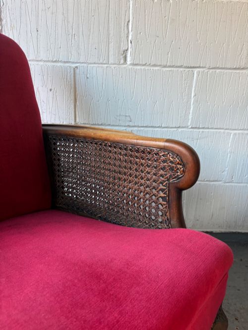 AN EARLY 20TH CENTURY WALNUT AND RED VELVET BERGERE ARM CHAIR C19001910 - ADDITIONAL PHOTO 6