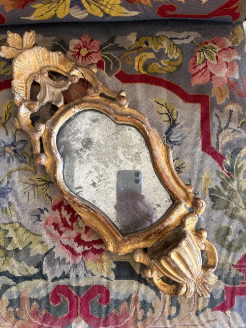 AN 18THC ITALIAN ROCOCO CARTOUCHE MIRROR 44CM ORIGINAL GILDING AND FOXED PLATE - ADDITIONAL PHOTO 8