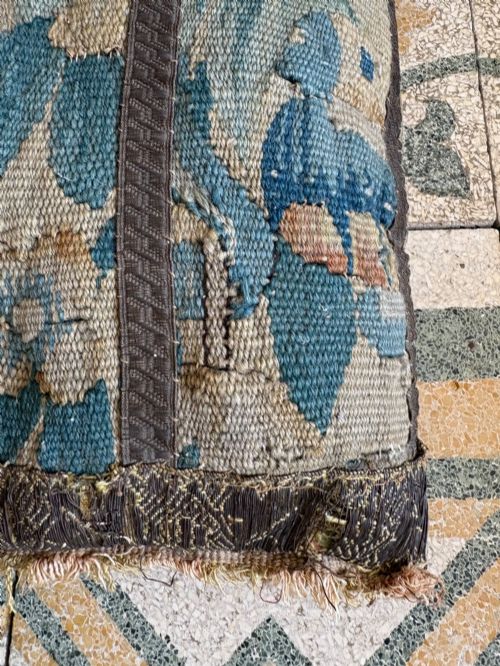 AN 18THC FRENCH VERDURE AUBUSSON TAPESTRY FRAGMENT CUSHION 39CM FEATHER FILLED - ADDITIONAL PHOTO 2