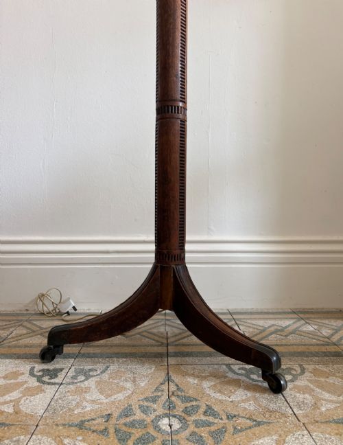 A 19TH CENTURY CARVED OCEANIC COLUMN ADAPTED FLOOR LAMP 154CM - ADDITIONAL PHOTO 8