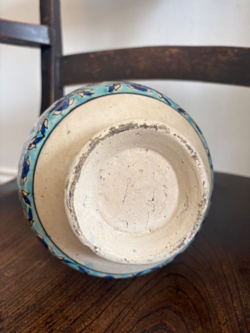 A 19TH CENTURY IZNIK HAND PAINTED BOTTLE VASE 30CM FRITWARE TRADITIONAL MOTIFS - ADDITIONAL PHOTO 4