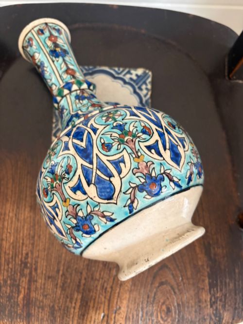 A 19TH CENTURY IZNIK HAND PAINTED BOTTLE VASE 30CM FRITWARE TRADITIONAL MOTIFS - ADDITIONAL PHOTO 13