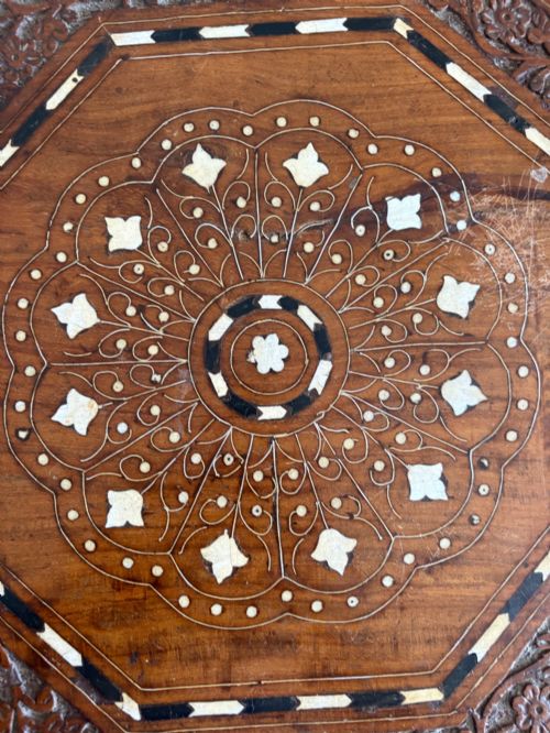 A PAIR OF ANGLO INDIAN HOSHIARPUR OCTAGONAL BONE INLAY FOLDING TABLES C1900 40CM TOP - ADDITIONAL PHOTO 4