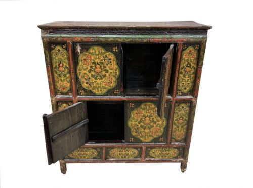 A 19TH CENTURY TIBET HAND PAINTED CABINET FLORAL DECORATION 103CM WIDE - ADDITIONAL PHOTO 3