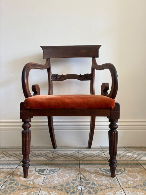 A LATE REGENCY MAHOGANY MAHOGANY OPEN ARM CHAIR WITH DROPIN VELVET SEAT C1820S - ADDITIONAL PHOTO 1