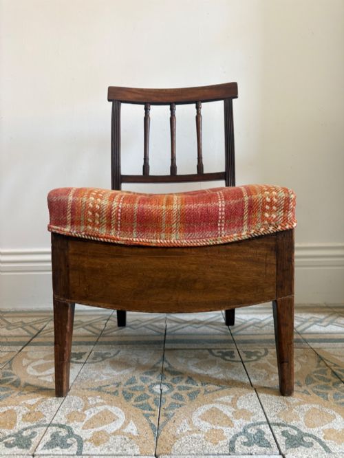 A REGENCY BEECH AND MAHOGANY UNUSUAL COUNTRY CHAIR WITH DRAWER C1800 UPHOLSTERED - ADDITIONAL PHOTO 4