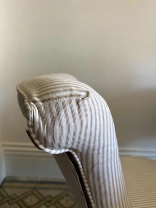 EDWARDIAN NURSING OR SLIPPER CHAIR WITH TAILORED TICKING STRIPE SLIPCOVER C1900 - ADDITIONAL PHOTO 2
