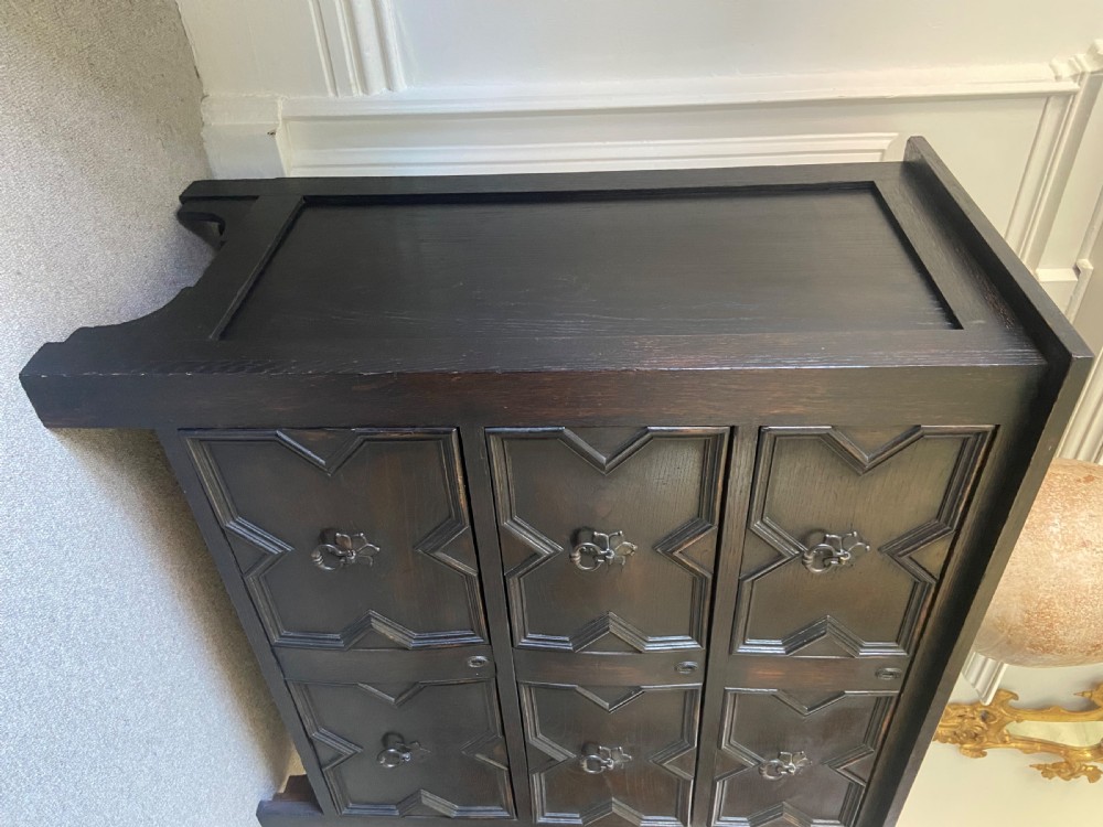 A 3 Drawer Oak Geometric Antique Chest of Drawers, English C1920, 91cm View IX