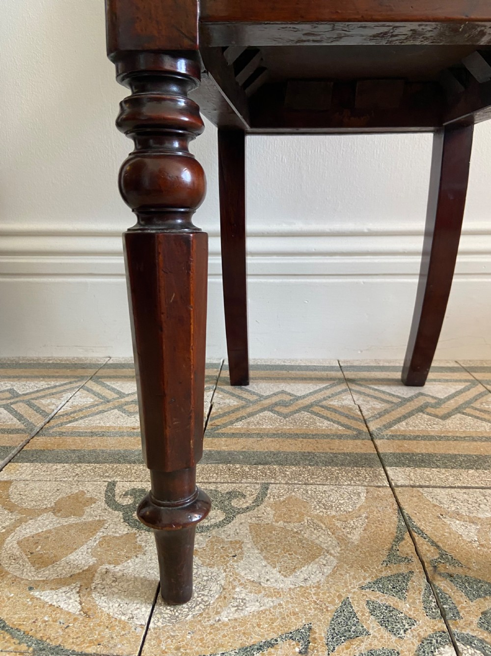 Early19th Century Mahogany Heraldic Crest Hall Chair, C1835, Armorial Oval Crest View XII