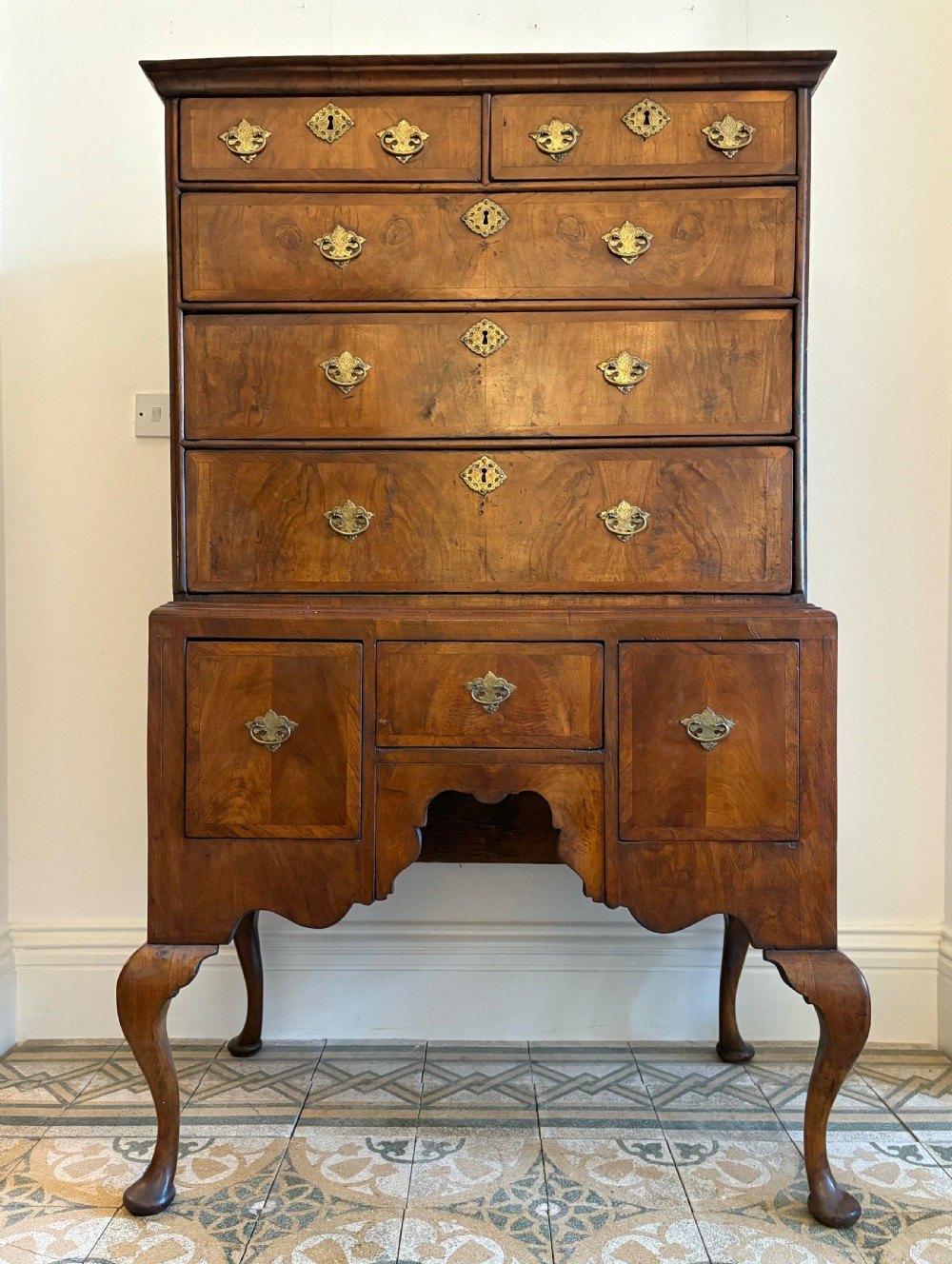 Early 18th Century, English Walnut Chest on Stand circa 1730, 161cm tall View IX