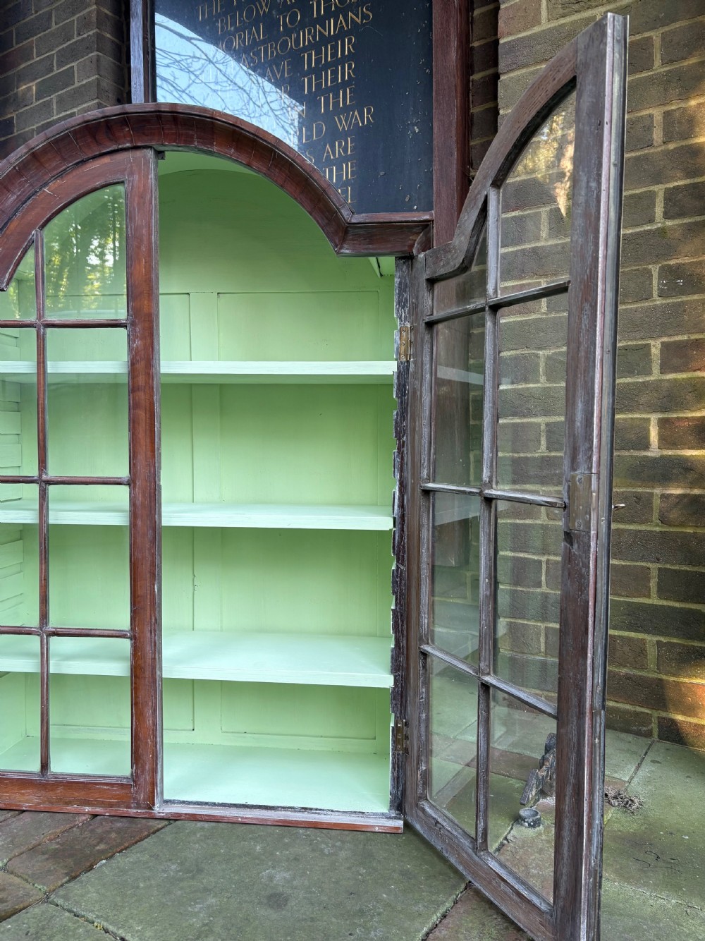 Antique George 1 Style Walnut Dome Top Hanging Bookcase, C1920, 110cm View VI