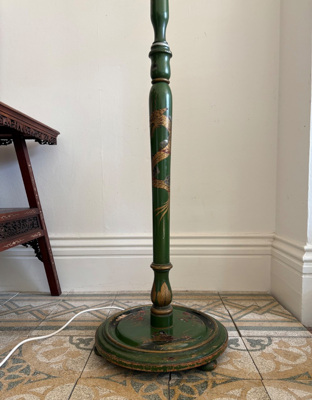 Early to Mid 20thC Green Lacquer Chinoiserie Floor Lamp 157cm, C1920-40s View II