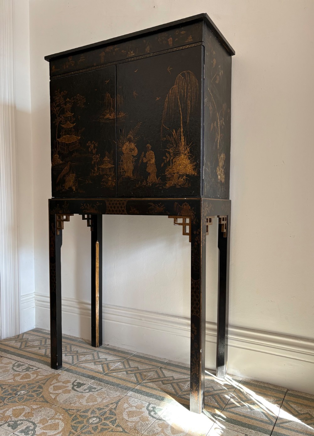 A Chinoiserie 2 Door Lacquer Cabinet on Stand C1930-50s, 152cm tall View VIII