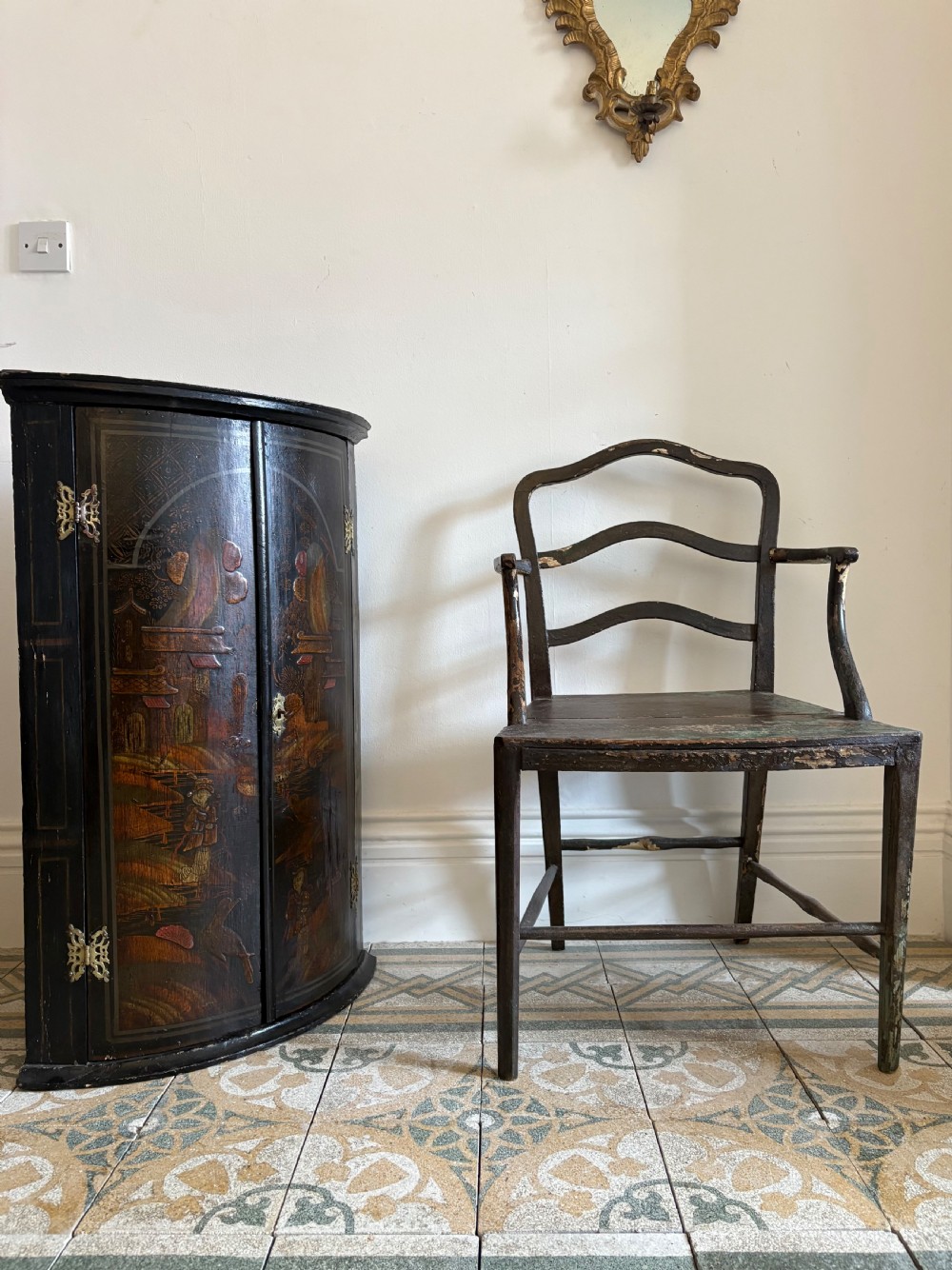 A George 111 Chinoiserie Lacquered Corner Cupboard C1800 with Teal Interior View XII