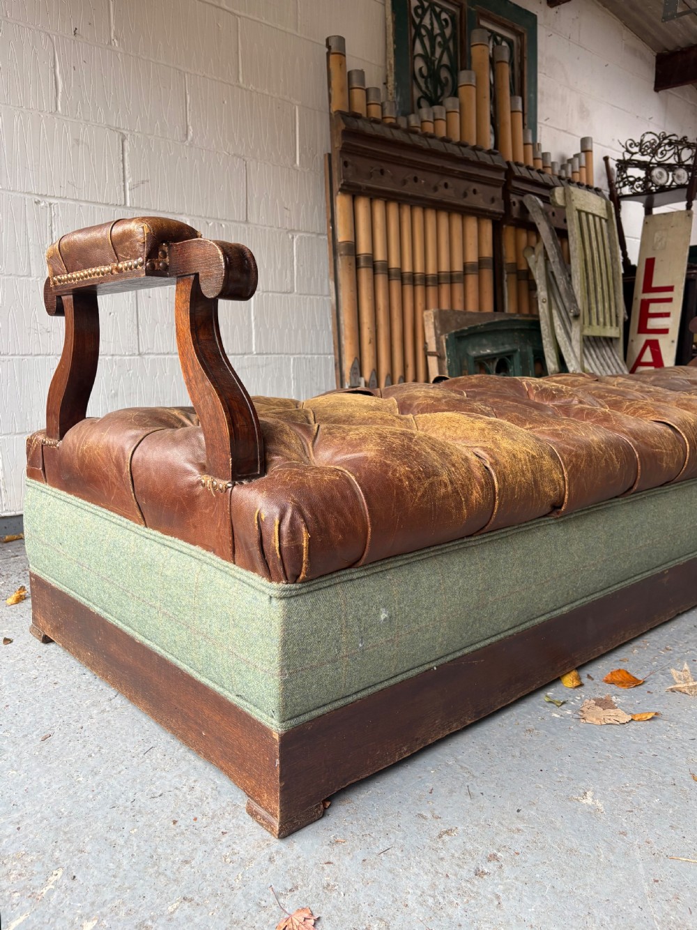 A Substantial 19th Century Button Leather Museum Viewing Gallery Bench 270cm, AF View III