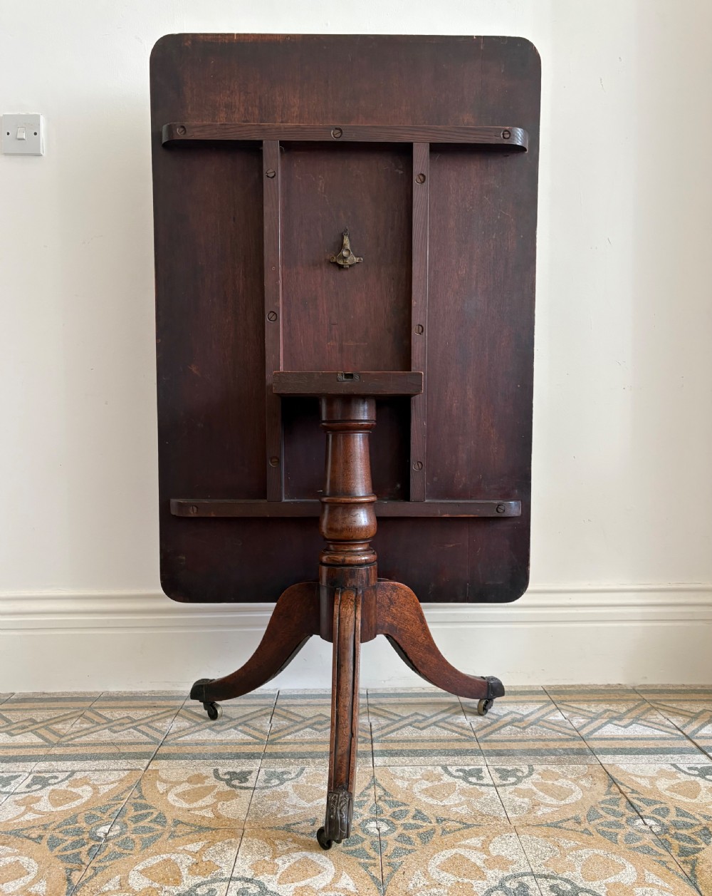 A Regency Mahogany and Rosewood Banded Breakfast Tilt Table C1820, 111cm View XIII