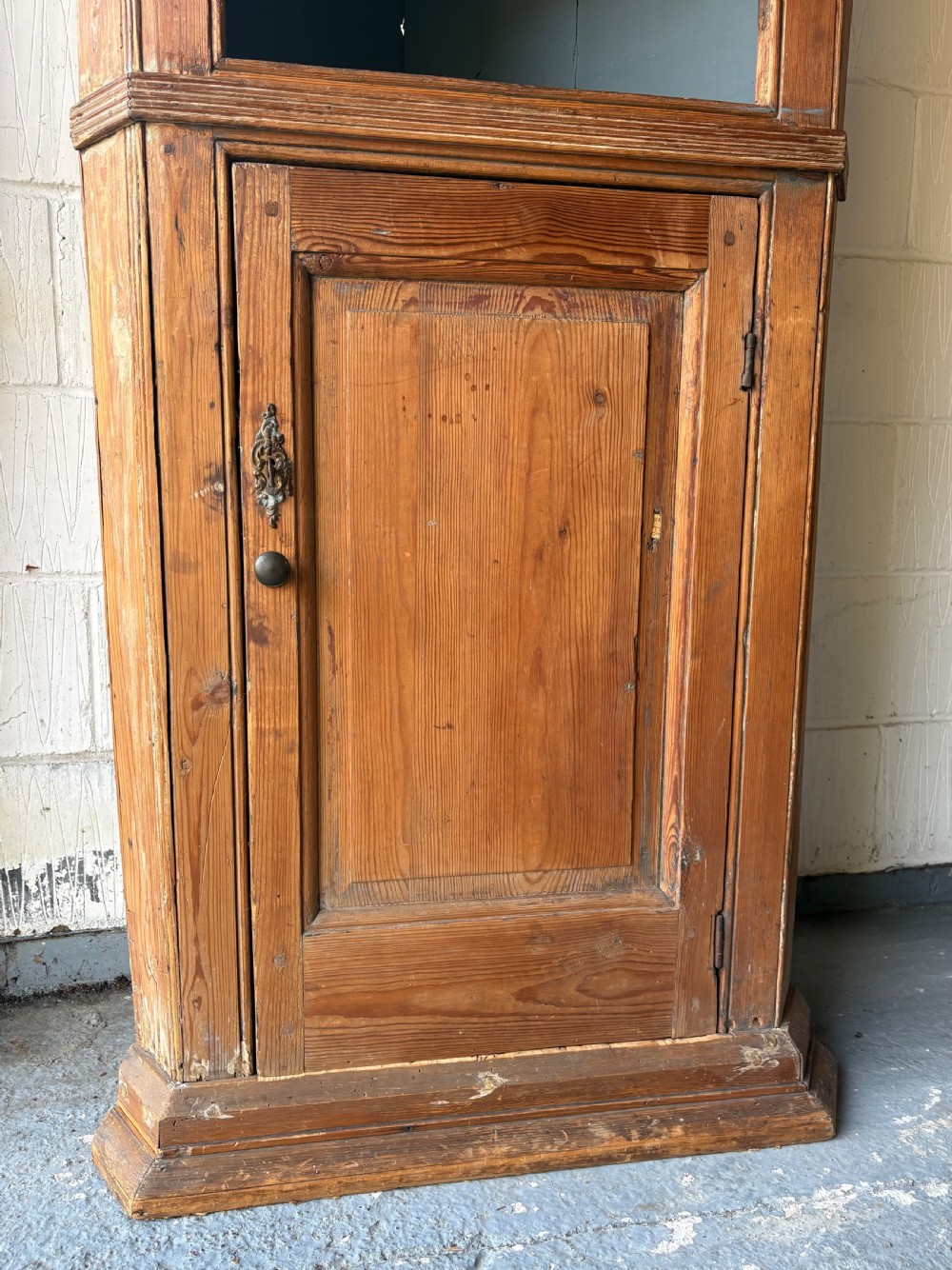 A Georgian Pine Freestanding Corner Cupboard with Shelving, 198cm, circa 1800 View IV