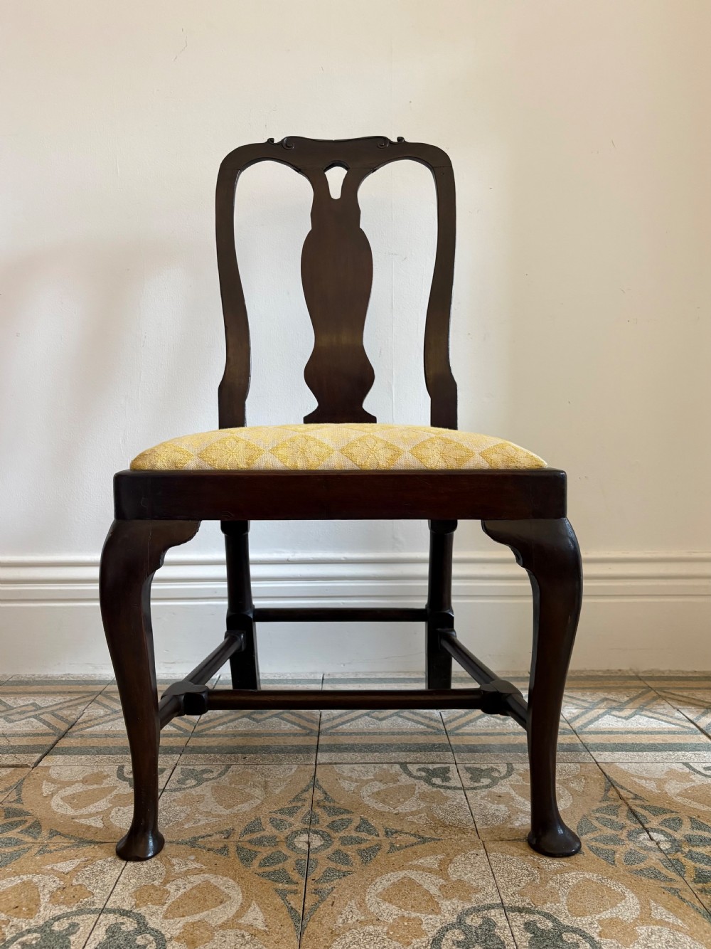 A Georgian Mahogany Queen Anne Style Side Chair, Drop-in Seat, Cabriole Legs View II
