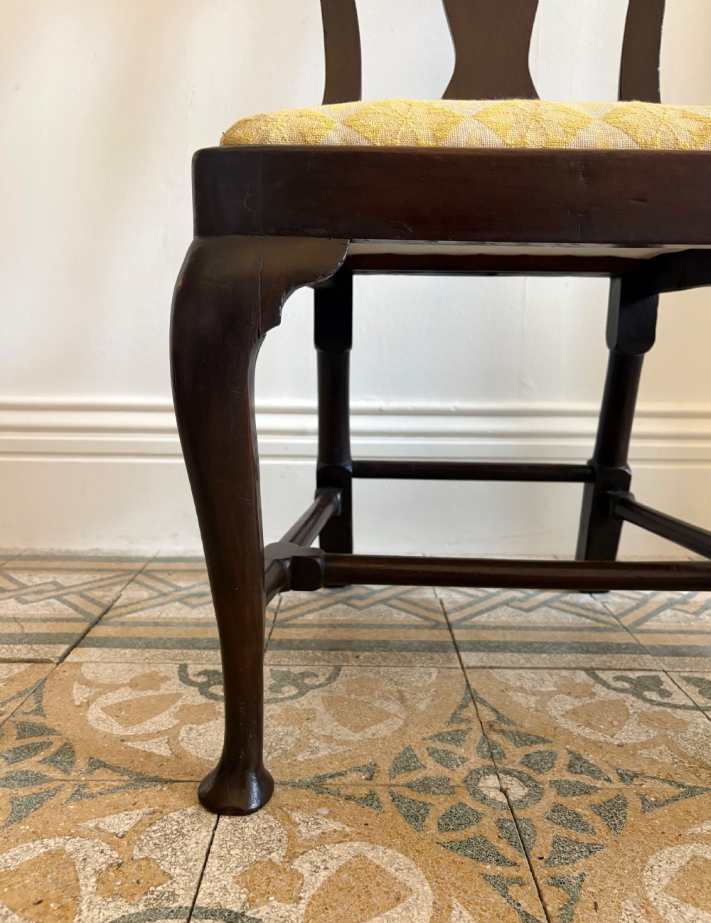 A Georgian Mahogany Queen Anne Style Side Chair, Drop-in Seat, Cabriole Legs View III