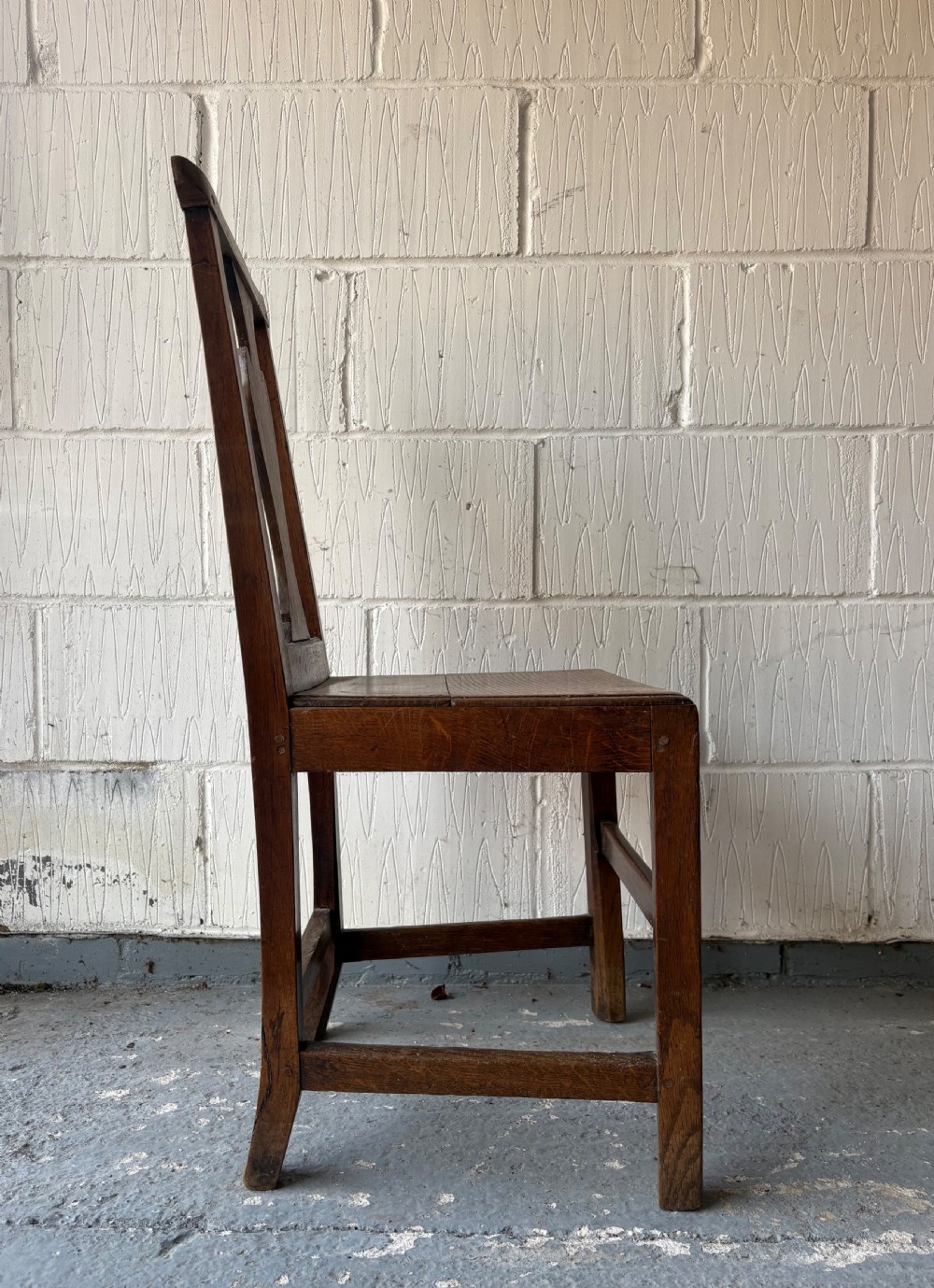 A Set of 4 Georgian Oak and Elm Provincial Country Dining Chairs C1800 View IV