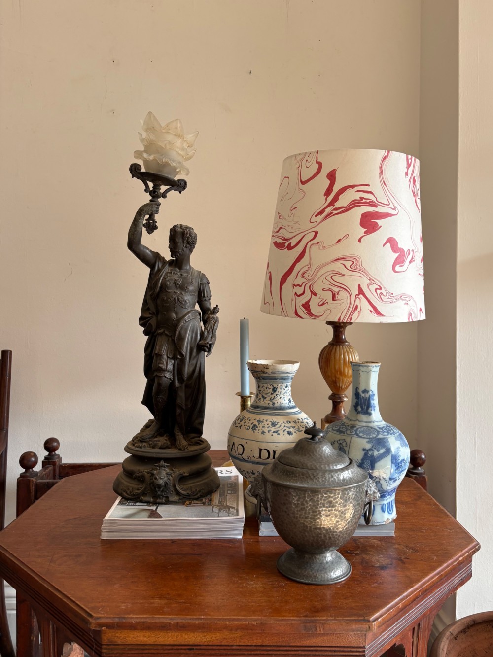 A 19th Century Grand Tour 65cm Spelter Lamp, Guiliano di Medici View II