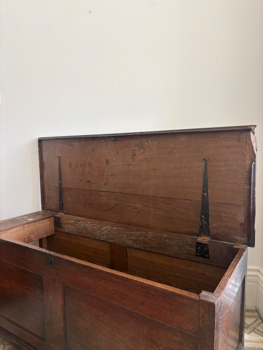A Georgian Oak Blanket Box 123cm with Iron Hinged Lid, on Bracket Feet C1790 View XI