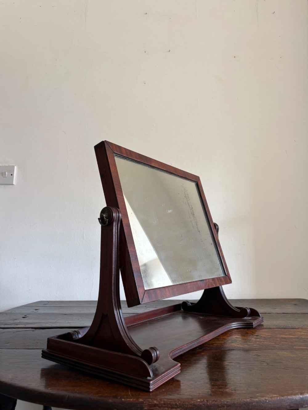 An Early 19th Century Gillows Model Mahogany Vanity Swing Mirror, Original Plate