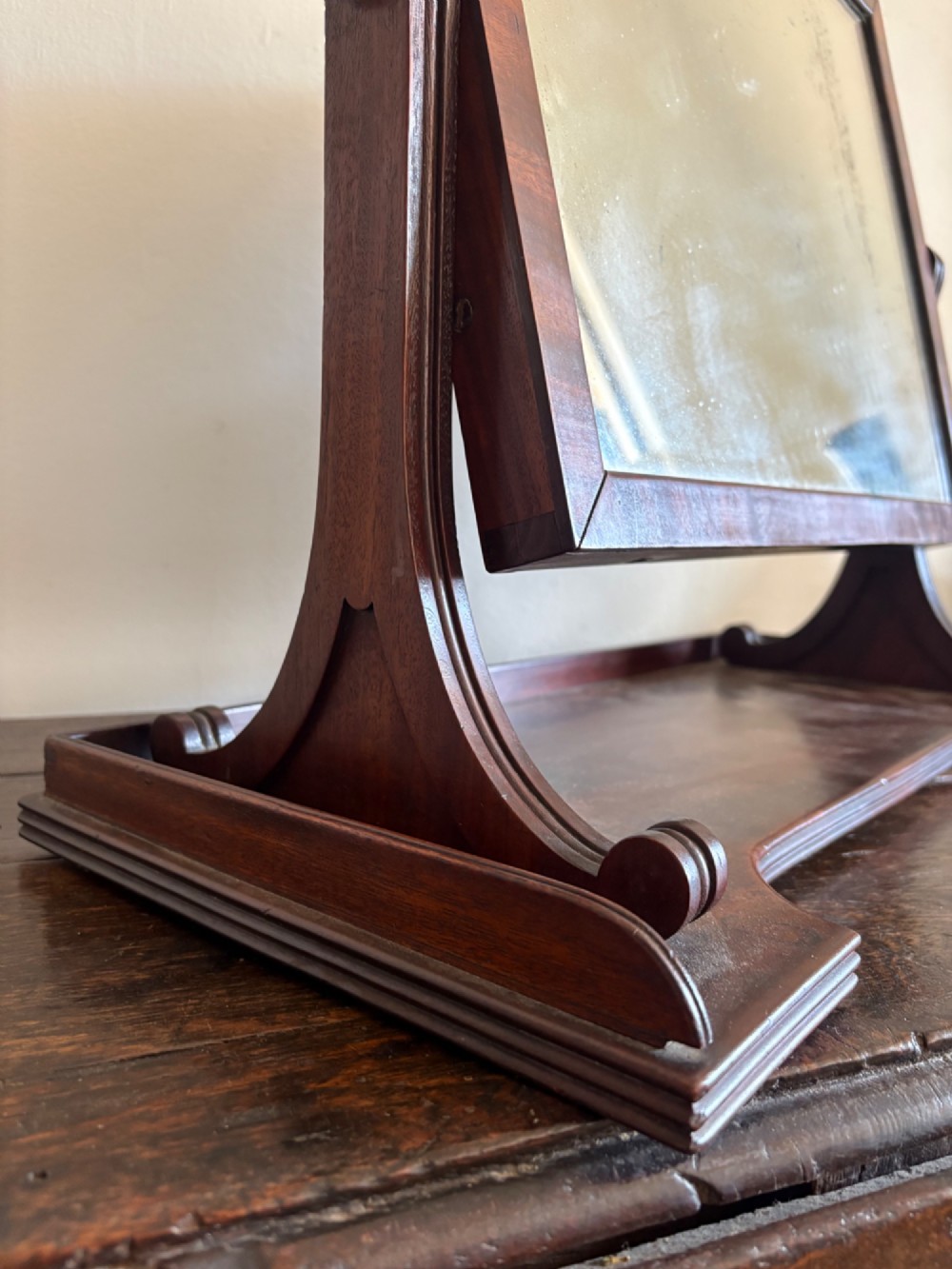 An Early 19th Century Gillows Model Mahogany Vanity Swing Mirror, Original Plate View IV
