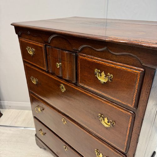 18TH CENTURY OAK CHEST OF DRAWERS - ADDITIONAL PHOTO 3