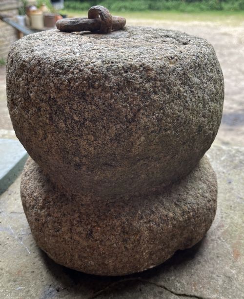 19THC GRANITE FARM WEIGHT TETHERING BLOCK - ADDITIONAL PHOTO 2