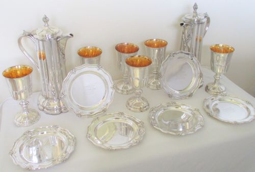 SUPERB LARGE OLD SHEFFIELD PLATED BOXED COMMUNION SET C1840