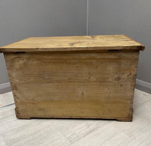 VICTORIAN PINE BLANKET BOX STORAGE CHEST - ADDITIONAL PHOTO 2