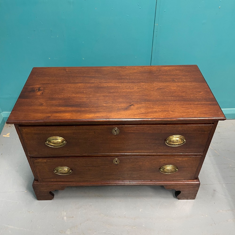 Georgian mahogany low chest of drawers  View III