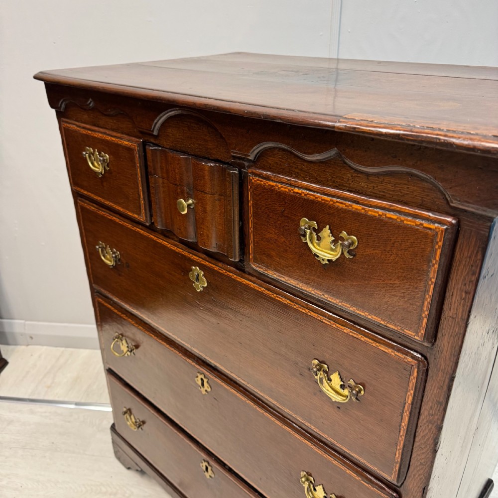 18th century oak chest of drawers  View IV
